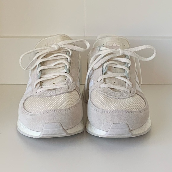 Adidas Marathon Shoes - Picture 3 of 9